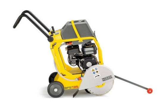Нарезчик швов бензиновый Wacker Neuson BFS 735 A по выгодной цене в Тольятти. Надежное качество и лучшие условия ждут вас.